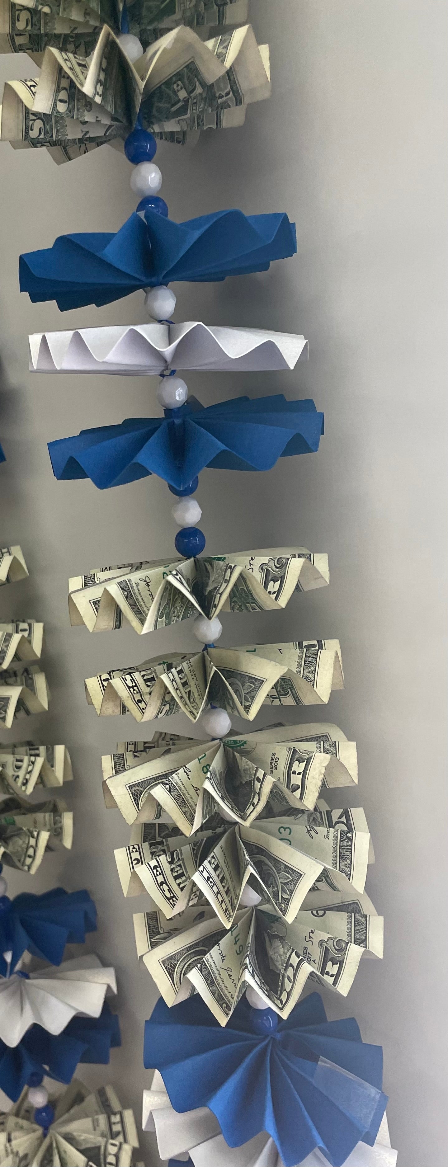 Class of 2024 $30 in Cash Blue and White Money Lei